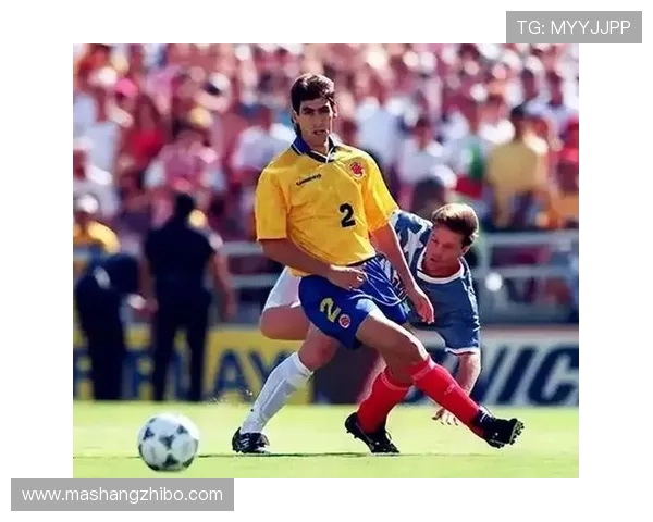 足球巨星告别赛场的感人时刻与伤感回忆视频集锦