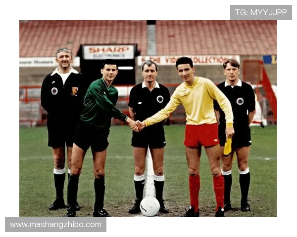 足球明星们的性瘾揭秘：光鲜背后的隐秘生活与情感纠葛