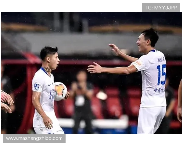 重庆羽毛球队在挑战赛中以87分稳居积分榜首位展现强劲实力