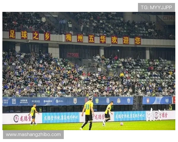 足球明星赛场庆祝舞蹈大赏展现激情与魅力的精彩瞬间 足球明星赛场庆祝舞蹈大赏展现激情与魅力的精彩瞬间